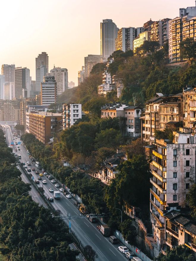 终极测评：重庆出行攻略、高频问题与避坑CQ9电子平台入口重庆旅行社口碑前十强(图2)