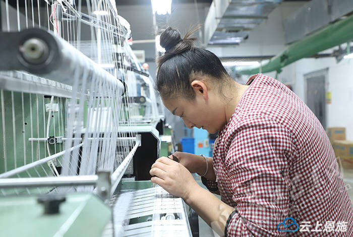 门红】巴东企业开足马力忙生产CQ9电子有限公司【奋战开(图3) 门红】巴东企业开足马力忙生产CQ9电子有限公司【奋战开(图3)